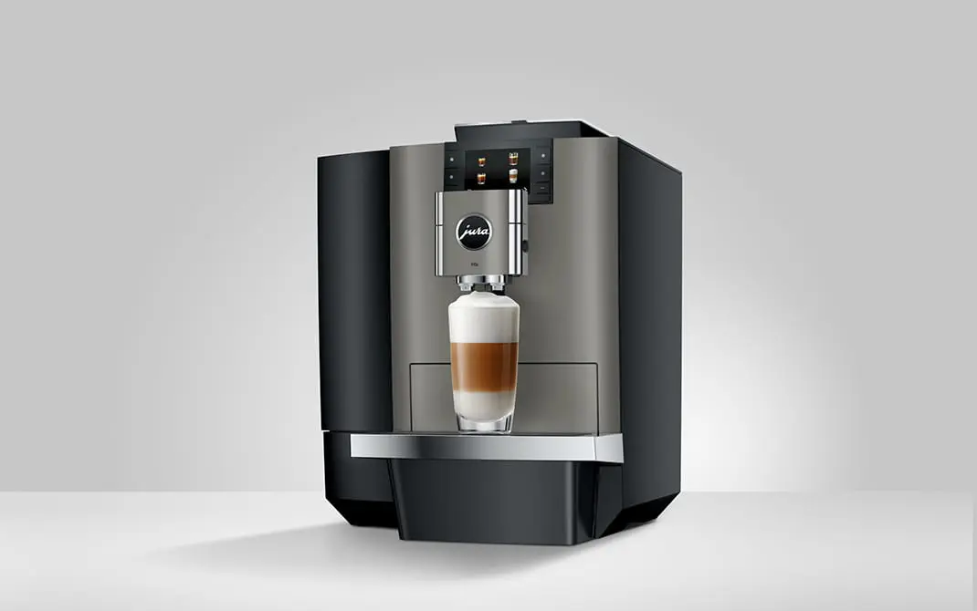Ekspres Jura X10c EA z kawą latte macchiato